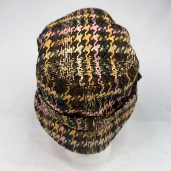 Collectioneighteen Houndstooth Y2K Bucket Hat - Picture 5 of 8